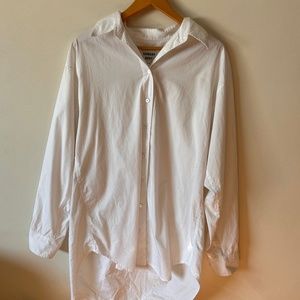 Aritzia / white poplin button-down in size S